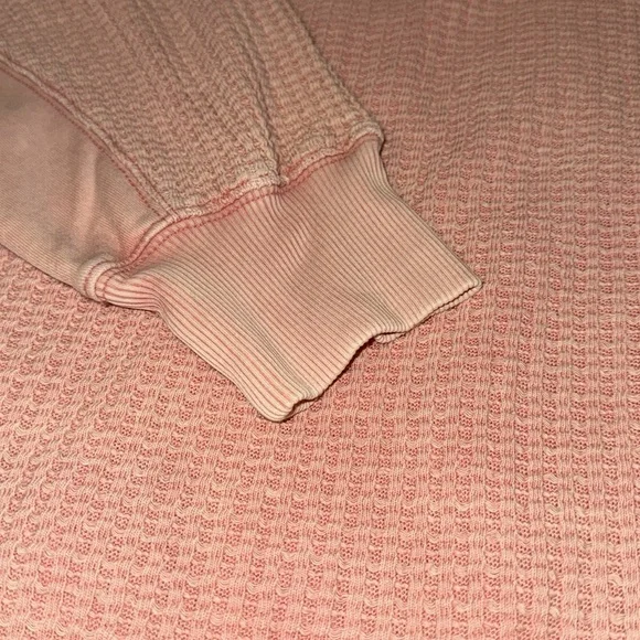 American Eagle Women’s Pullover Thermal Knit (XL) NEW - Picture 2 of 7